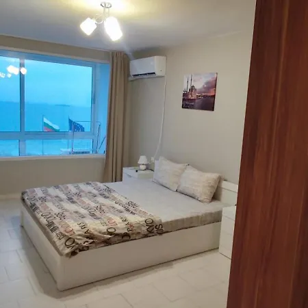 Appartement Sea View Flora Burgas