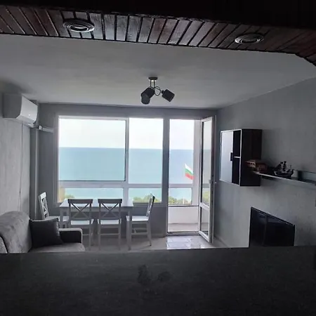 Appartement Sea View Flora