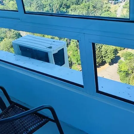 Апартамент Sea View Flora