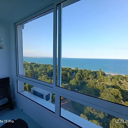 Sea View Flora Apartament