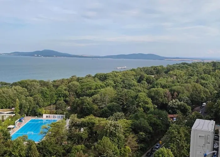 아파트 Sea View Flora *